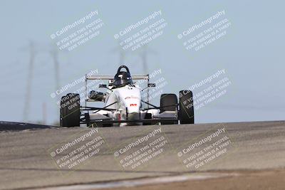 media/Oct-26-2025-CalClub SCCA (Sun) [[8ce1e69566]]/Group 3/Grapevine/